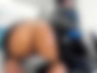 alanaablue's Live Sex Cam Show