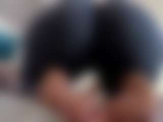 alanaablue's Live Sex Cam Show