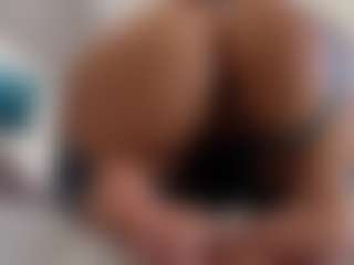 alanaablue's Live Sex Cam Show