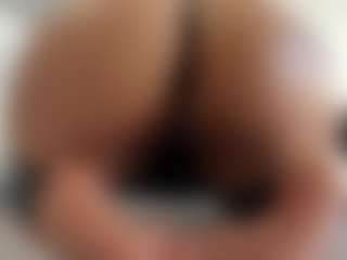 alanaablue's Live Sex Cam Show