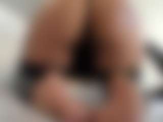 alanaablue's Live Sex Cam Show