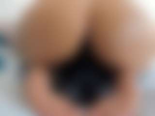 alanaablue's Live Sex Cam Show