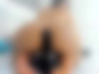alanaablue's Live Sex Cam Show