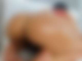 alanaablue's Live Sex Cam Show