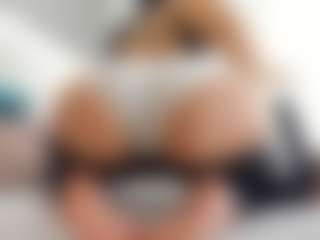 alanaablue's Live Sex Cam Show