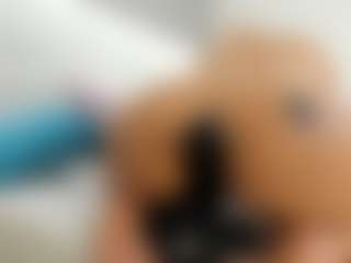 Live cam show with alanaablue - Deepthroat on chickslive.net