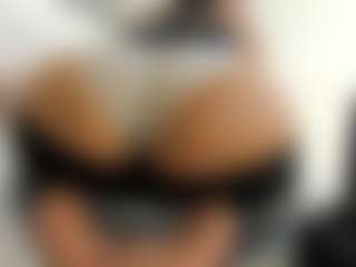 alanaablue's Live Sex Cam Show