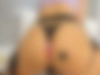 alanaablue's Live Sex Cam Show