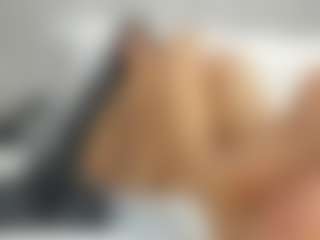 alanaablue's Live Sex Cam Show