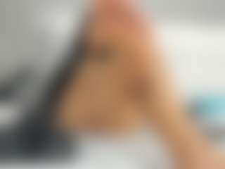 alanaablue's Live Sex Cam Show
