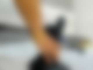 alanaablue's Live Sex Cam Show