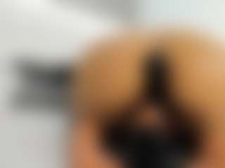 alanaablue's Live Sex Cam Show