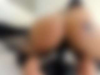 alanaablue's Live Sex Cam Show