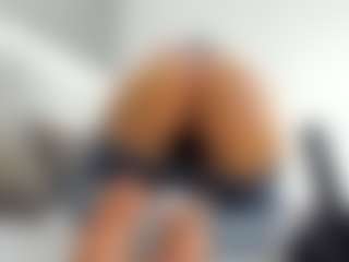alanaablue's Live Sex Cam Show