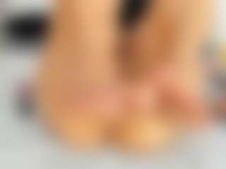 alanaablue's Live Sex Cam Show