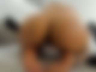 alanaablue's Live Sex Cam Show