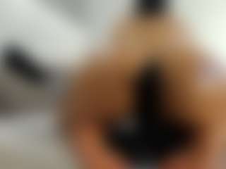 alanaablue's Live Sex Cam Show