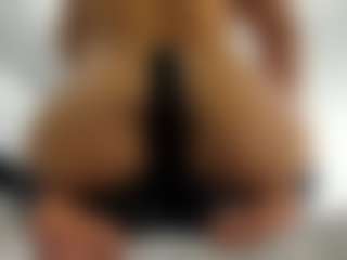 alanaablue's Live Sex Cam Show