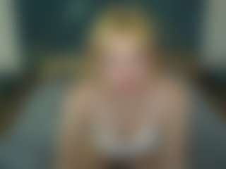 AnnaCandyy's Live Sex Cam Show
