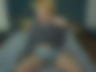 AnnaCandyy's Live Sex Cam Show