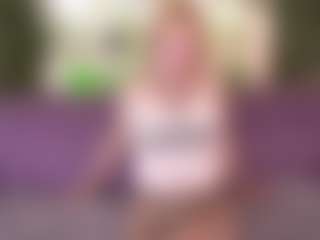 AnnaCandyy's Live Sex Cam Show
