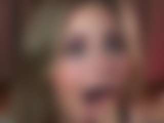 Live cam show with OlimpiaMiano - Brown Eyes on livesuperchat.net