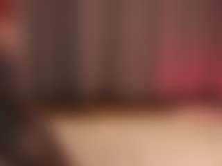 Live cam show with OlimpiaMiano - Brown Eyes on PervPlay.com