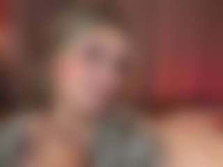 Live cam show with OlimpiaMiano - Teen (18+) on studioflirtlive.com
