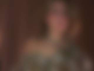 Live cam show with OlimpiaMiano - Brown Eyes on Latina Girls