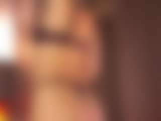 Live cam show with OlimpiaMiano - Brown Eyes on Uber Horny