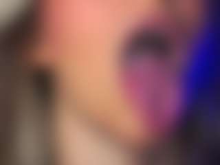 Live cam show with OlimpiaMiano - Teen (18+) on MyBangCams