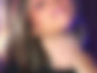 Live cam show with OlimpiaMiano - Teen (18+) on xfollow cams