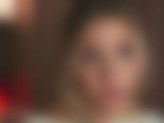 Live cam show with OlimpiaMiano - Flashing on parknlotfishbdy