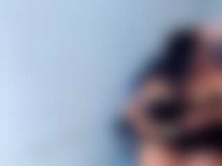 Live cam show with susan-moore29 - Camel Toe on SmokeAndPoke