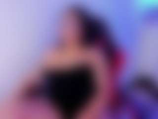 Live cam show with susan-moore29 - Oil on CamClone