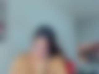 Live cam show with susan-moore29 - Public on luckytryst.com