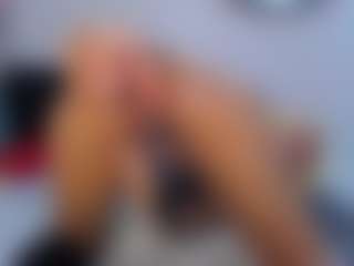 Live cam show with Alisha-Ebonyy - Small Tits Brown Hair on Free Soda
