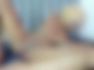 Live cam show with Alisha-Ebonyy - Skinny on Camsoda