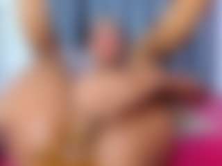Live cam show with Alisha-Ebonyy - Skinny White on Camsoda | colombia
