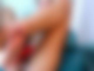 Alisha-Ebonyy's Live Sex Cam Show