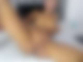 Alisha-Ebonyy's Live Sex Cam Show