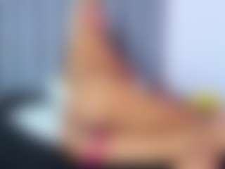 Alisha-Ebonyy's Live Sex Cam Show