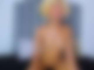 Alisha-Ebonyy's Live Sex Cam Show