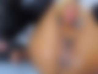 Live cam show with Alisha-Ebonyy - Skinny White on Cam Slut | colombia