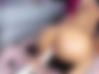 Alisha-Ebonyy's Live Sex Cam Show