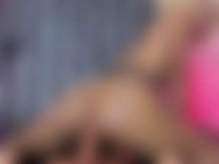 Alisha-Ebonyy's Live Sex Cam Show