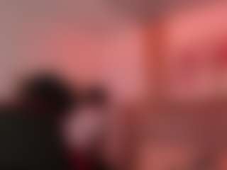 Cloe and Billyy's Live Sex Cam Show