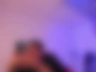 Live cam show with Cloe and Billy - Cum on slutload
