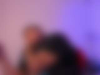 Live-Cam-Show mit Cloe and Billy - Striptease auf Camsoda