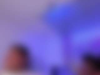 Live cam show with Cloe and Billy - Dildo Or Vibrator on CamSextacy